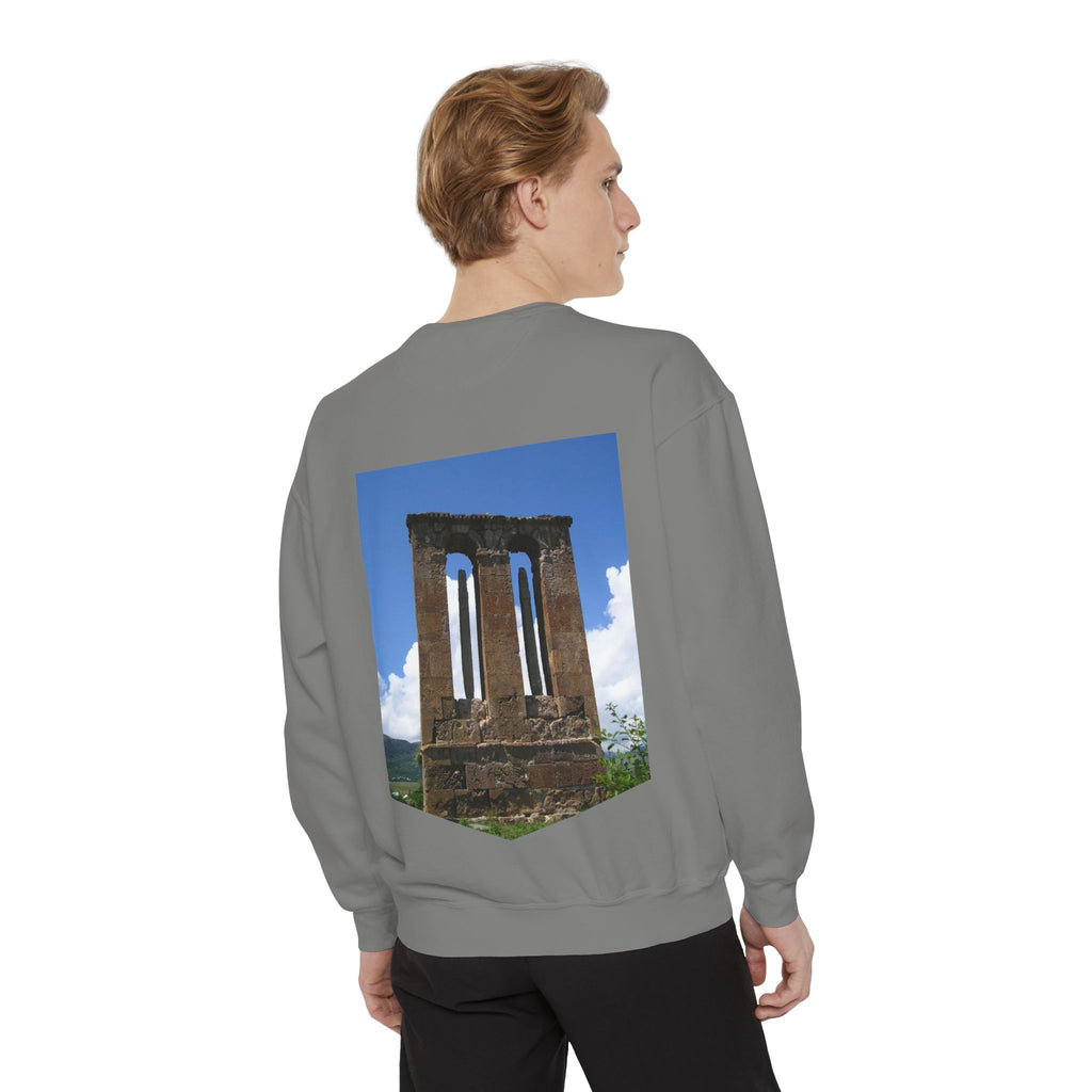 Ruins Photo Sweatshirt — Իմ սիրտը լեռներում է