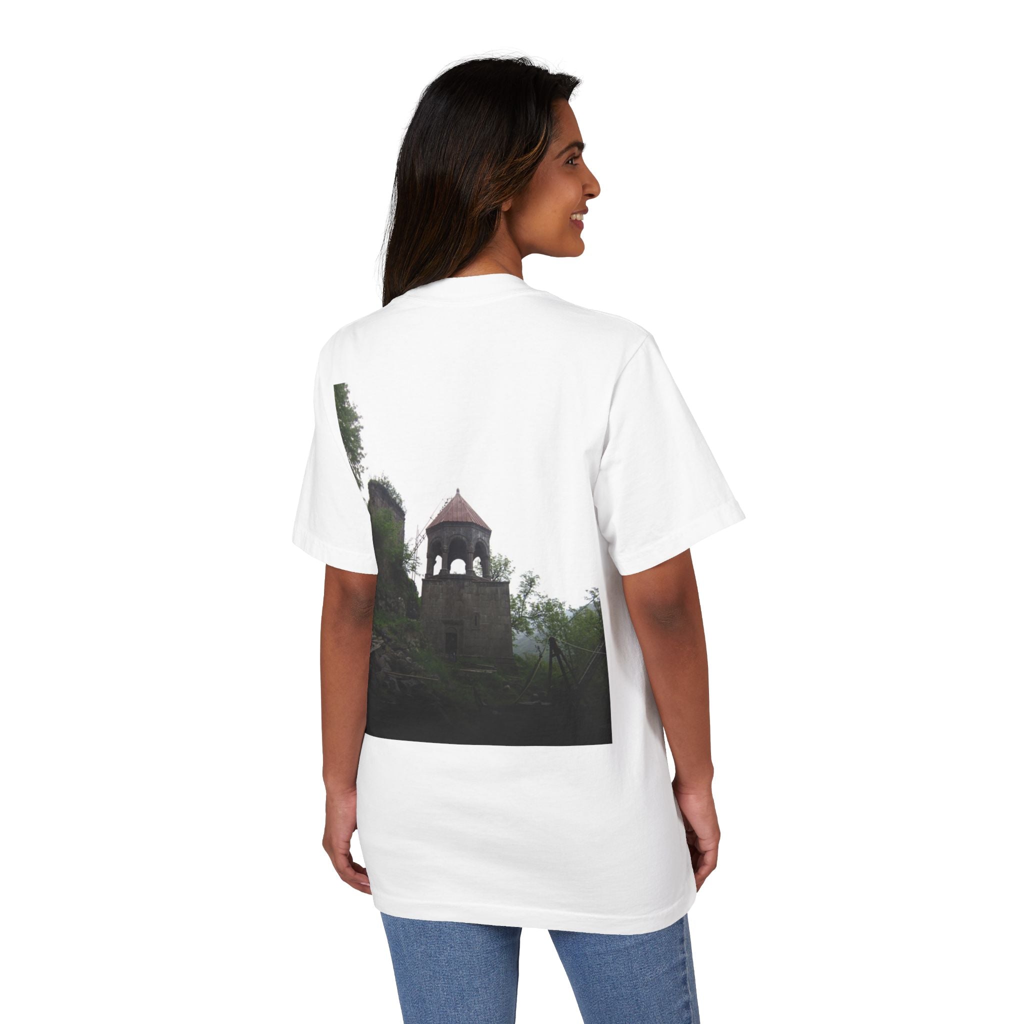 Vintage Castle Photo Graphic T-Shirt — Պահպանիր քո ինքնությունը