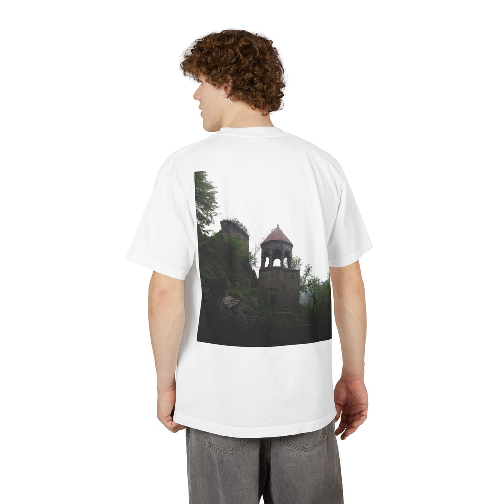 Vintage Castle Photo Graphic T-Shirt — Պահպանիր քո ինքնությունը