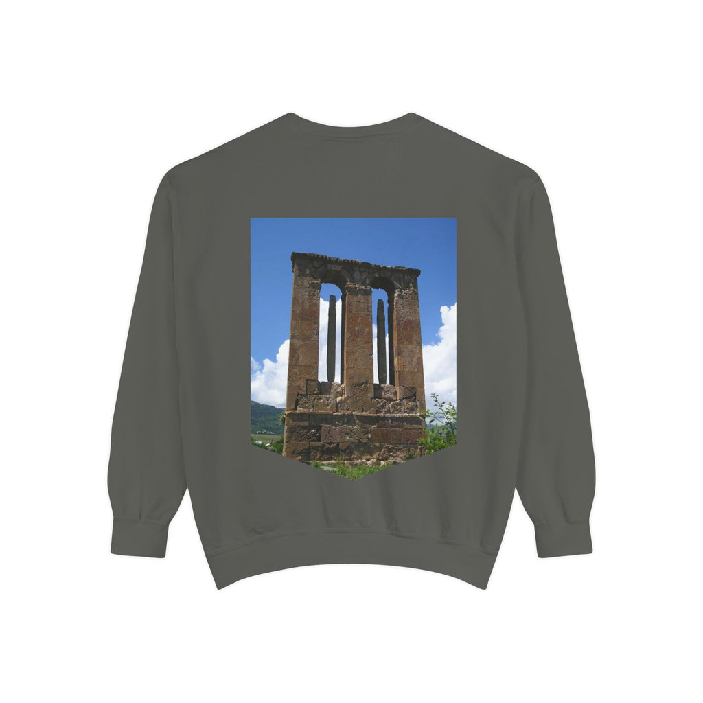Ruins Photo Sweatshirt — Իմ սիրտը լեռներում է