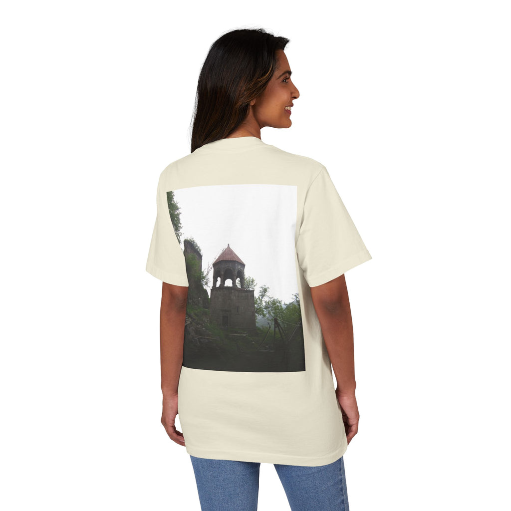 Vintage Castle Photo Graphic T-Shirt — Պահպանիր քո ինքնությունը