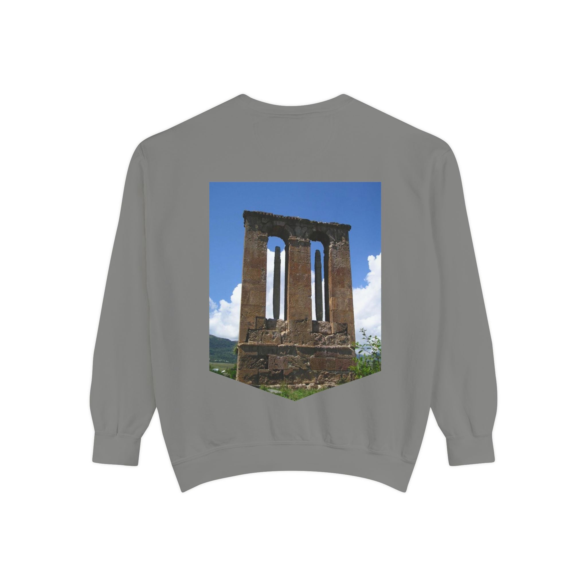 Ruins Photo Sweatshirt — Իմ սիրտը լեռներում է